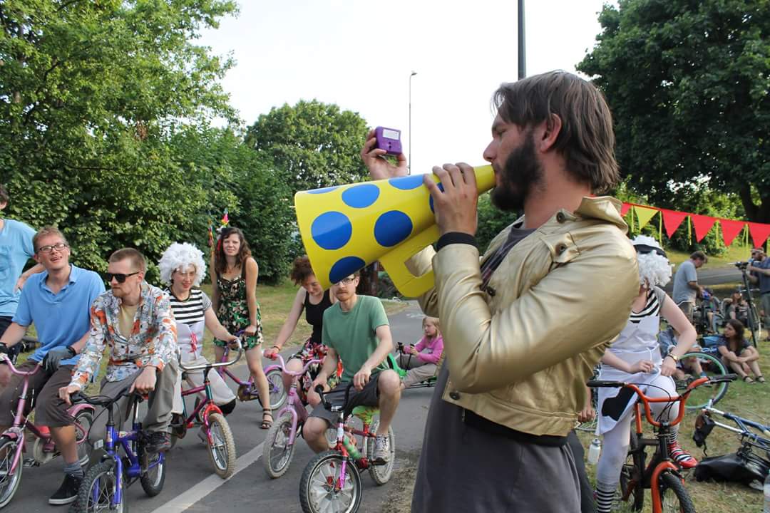Andrew Gillan Play Organiser