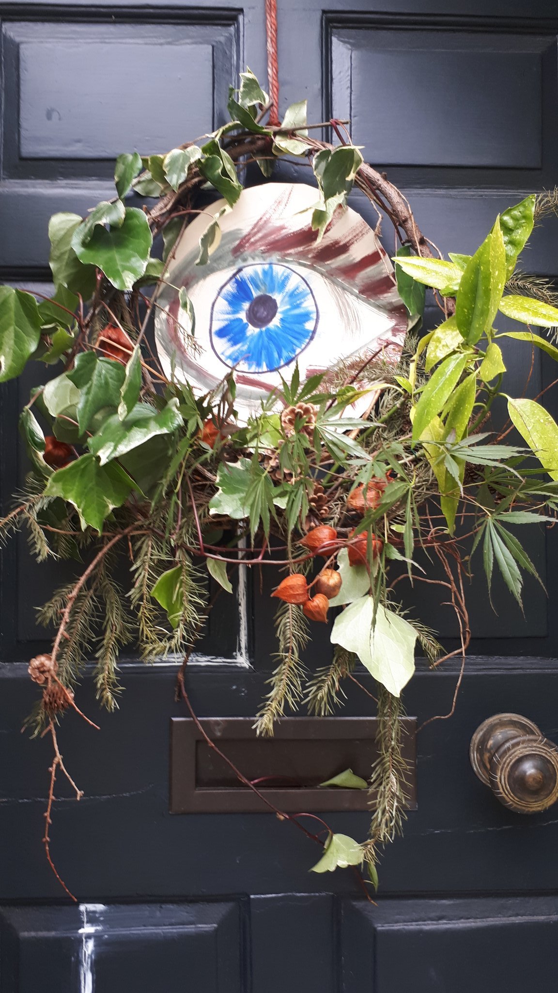 idst-barnaby-homemade-parade-door-wreath